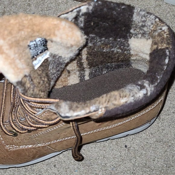 Call it Spring - Picture 4 of 4